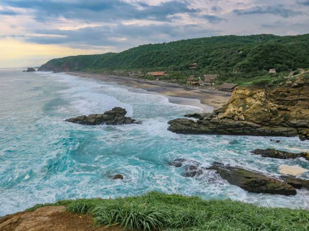 istock The Majestic Pacific Sunset 1327710088