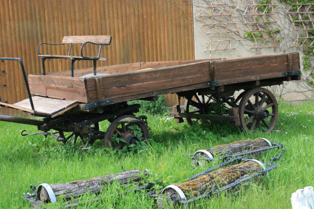 istock old wooden cart 1327744837
