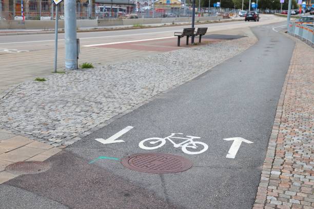 istock Cycling way in Gothenburg 1327831871