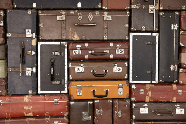 istock Old-fashioned antique leather suitcases. 1327880298