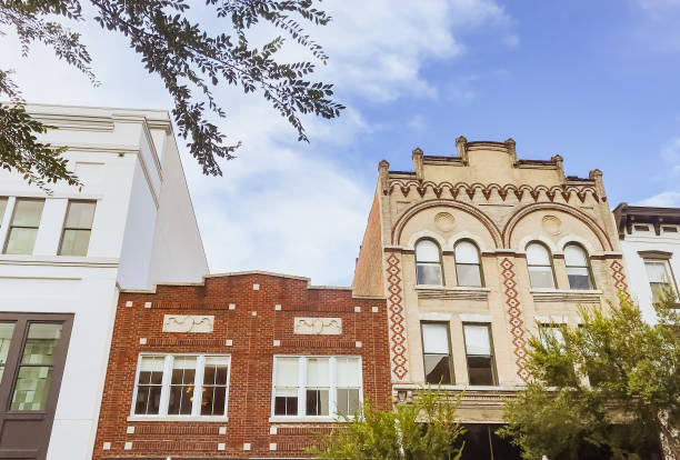 istock Architecture of Savannah, Georgia 1327930858