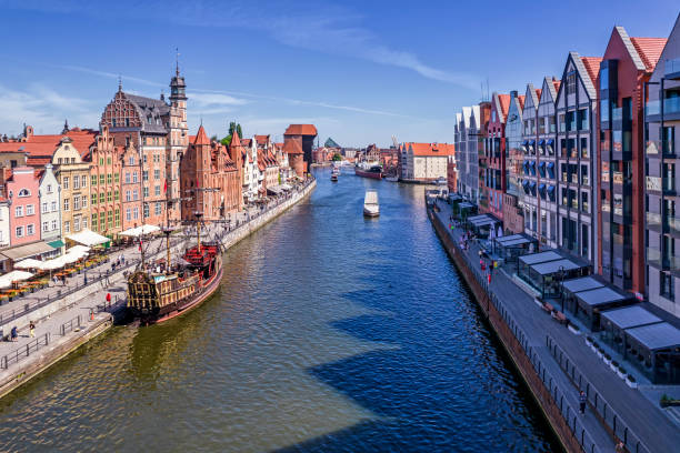 altstadt von danzig, polen - trident gdansk neptune fountain stock-fotos und bilder