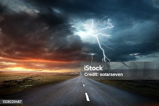 istock Weather Thunderstorm Climate Change 1328220487