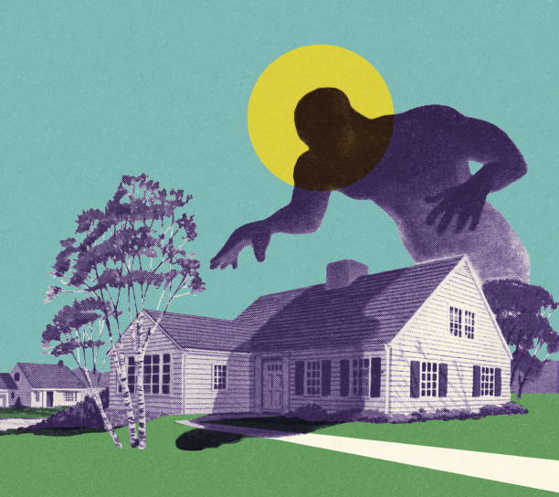 ilustraciones, imágenes clip art, dibujos animados e iconos de stock de sombra monstruo al acecho sobre una casa - embrujado ilustraciones