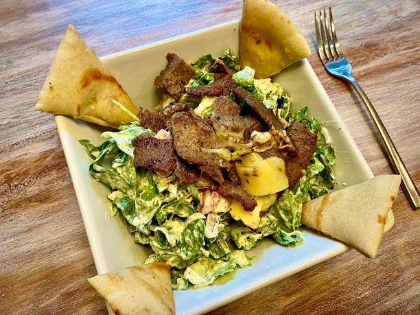 istock Gyro Salad with Pita Wedges 1328226275