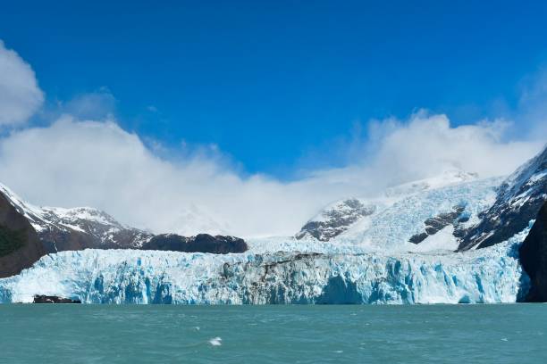 istock Spegazzini Glacier and Lake Argentina 1328312615