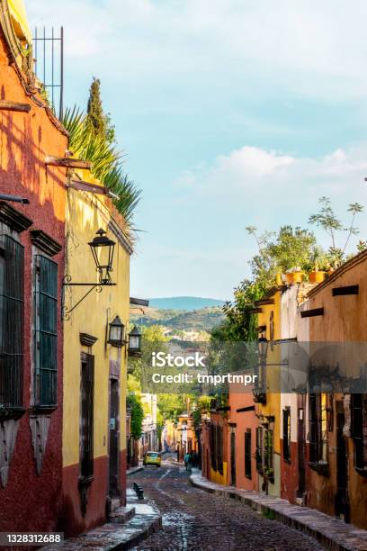 San Miguel De Allende Was Founded In 1542 In The Cool Highlands And Is A City Where Hispanic Culture And Mesoamerican Culture Are In Harmony Stock Photo - Download Image Now