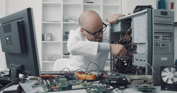 Messy Computer Repair 160+ Cable Messy Desk Office Interior Stock Photos, Pictures & Royalty ...