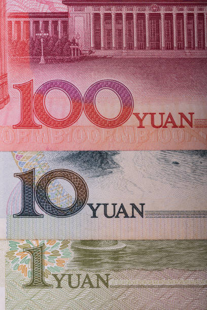 notas em denominações de 1, 10 e 100 yuan chinês - 10 yuan note - fotografias e filmes do acervo