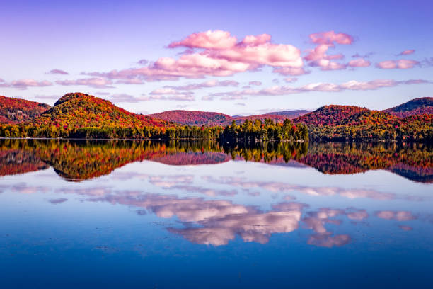 istock Lac Superieur, Mont tremblant, Quebec, Canada 1328458753