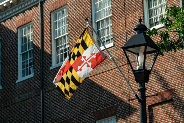 Maryland State Capitol Building The state capitol building of Maryland on a bright summer day - Annapolis, MD maryland state colors stock pictures, royalty-free photos & images
