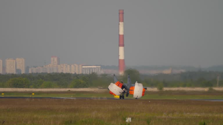 Supersonic fighter-interceptor carrier braking