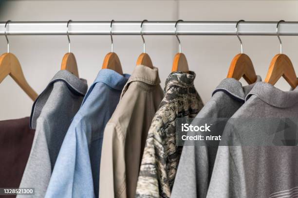 https://media.istockphoto.com/id/1328521300/photo/close-up-collection-hangers-with-clothes-on-rack-in-wardrobe.jpg?s=612x612&w=is&k=20&c=sM7-DTkaemch8FJmbEtw8IgRjwfrUMlzeIZUJxrz0hQ=