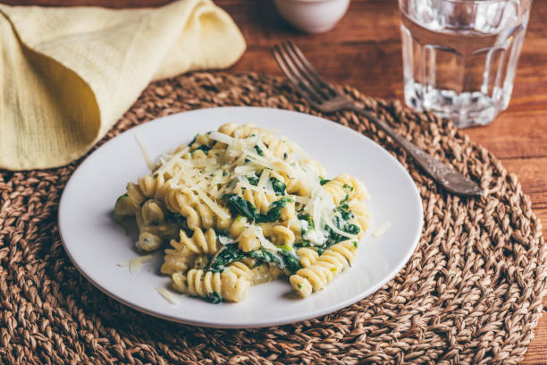 istock Pasta with Spinach and Thyme 1328562326