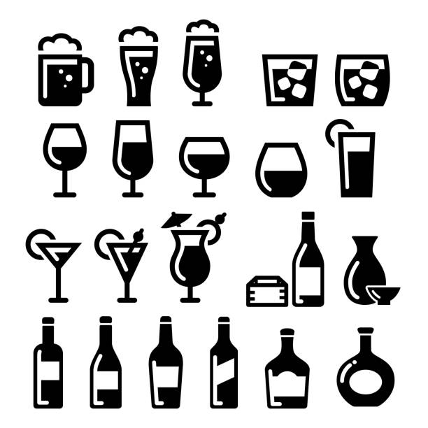 ilustraciones, imágenes clip art, dibujos animados e iconos de stock de conjunto de ilustraciones de iconos de licores / cerveza, vino, cócteles, sake, brandy, whisky - drink