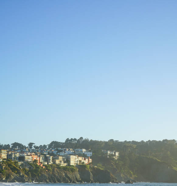 istock Seacliff in San Francisco, California 1328603337