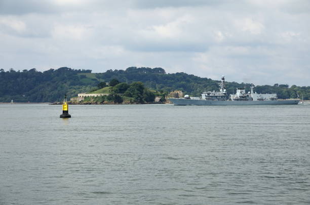 1.800+ Fotos, Bilder und lizenzfreie Bilder zu Fregatte Fotos iStock