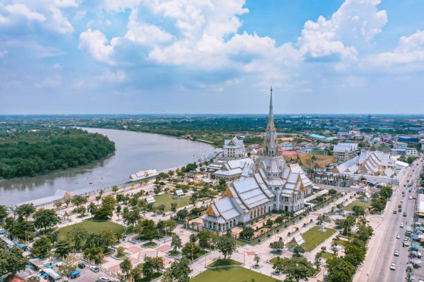 istock Wat Sothon Wararam Worawihan in Chachoengsao, Thailand 1328657986