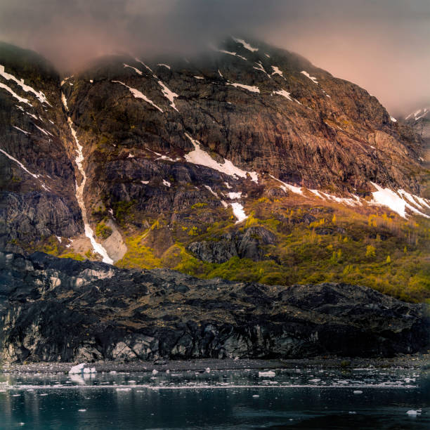 istock A Dramatic Mountain View in Glacier Bay Alaska 1328700146