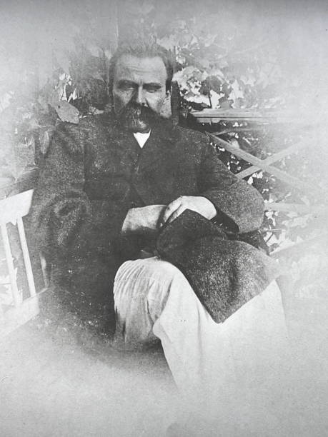 Ilustración de Friedrich Nietzsche Sentado En Un Banco En La Pérgola De La Casa De Su Madre En Naumburg 1894 y más Vectores Libres de Derechos de Friedrich Nietzsche - iStock Ilustración de Friedrich Nietzsche Sentado En Un Banco En La Pérgola De La Casa De Su Madre En Naumburg 1894 y más Vectores Libres de Derechos de Friedrich Nietzsche - iStock