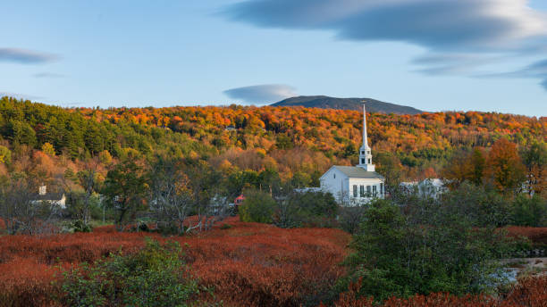 istock Autumn color in Stowe, VT 1328766149