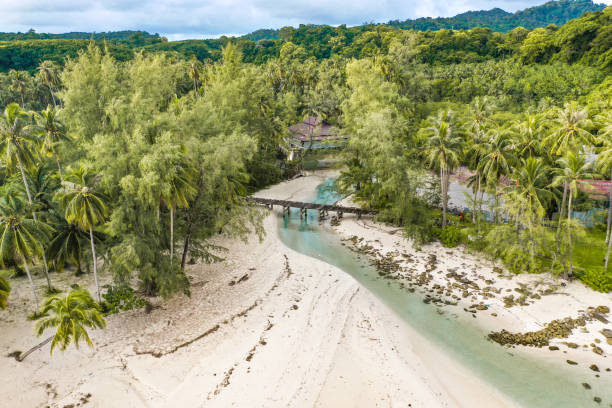 istock Khlong Hin haad beach, A la koh kood, Trat, Thailand 1328783586