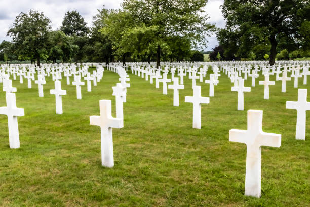 cementerio y memorial americano de bretaña - basse normandy colleville 1944 france fotografías e imágenes de stock