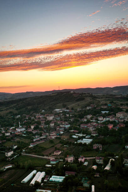 yalova dal tramonto - yalova foto e immagini stock