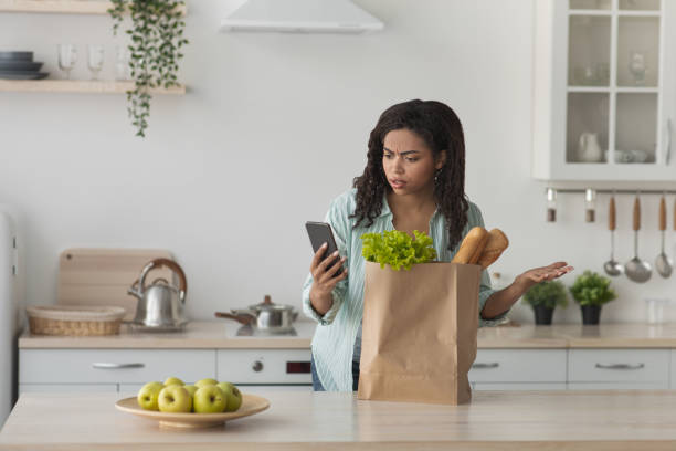 istock Delivery problem, order error, mistake of online grocery shopping 1328843558