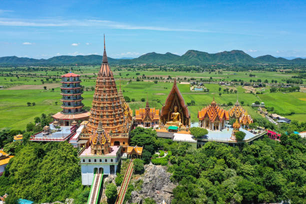 Wat Tham Khao Noi and Wat Tham Sua in Kanchanaburi, Thailand Wat Tham Khao Noi and Wat Tham Sua in Kanchanaburi, Thailand, south east Asia wat tham sua stock pictures, royalty-free photos & images