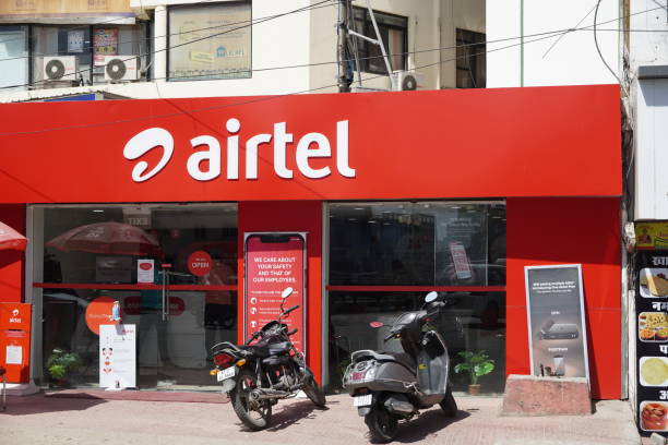 bharti airtel shop front. - market asia photography outdoors imagens e fotografias de stock