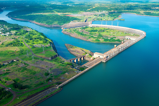 Represa Hidroeléctrica de Itaipú photo