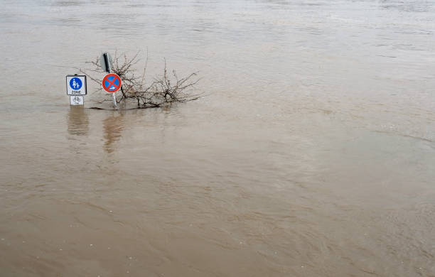 istock Flooded pedestrian zone in Cologne, Germany 1328934215