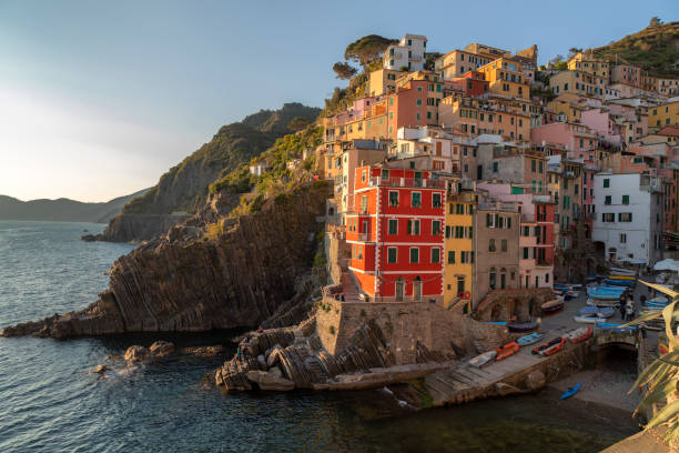 istock Riomaggiore at Dusk, Cinque Terre 1328934303