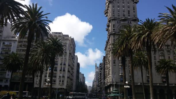 istock Palacio Salvo - Montevideo - Uruguay 1328944484