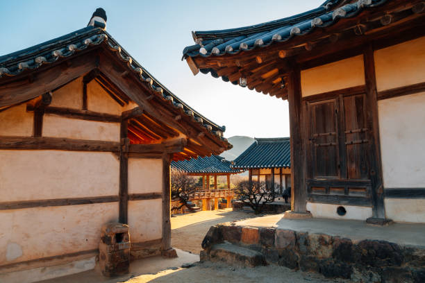 sitio histórico de byeongsan seowon en andong, corea - confucian fotografías e imágenes de stock