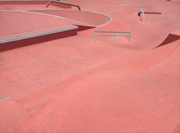 skatepark - skateboard court stock-fotos und bilder