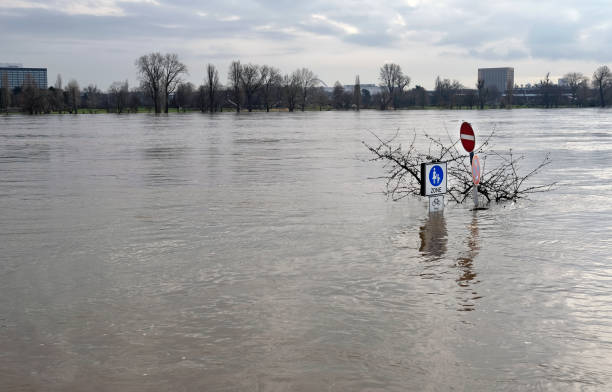 istock Flooded pedestrian zone in Cologne, Germany 1329005340