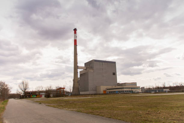 istock Decommissioned nuclear power plant Zwentendorf on the Danube 1329017949