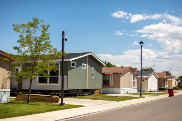 Residential Home Suburbs and Developments Manufactured Homes Photo Series Western USA Housing Residential Home Suburbs and Developments Manufactured Homes (Shot with Canon 5DS 50.6mp photos professionally retouched - Lightroom / Photoshop - original size 5792 x 8688 downsampled as needed for clarity and select focus used for dramatic effect) manufactured housing stock pictures, royalty-free photos & images