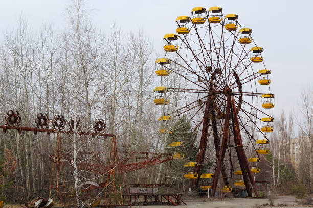 istock The Ferris wheel is in the priply. 1329052334