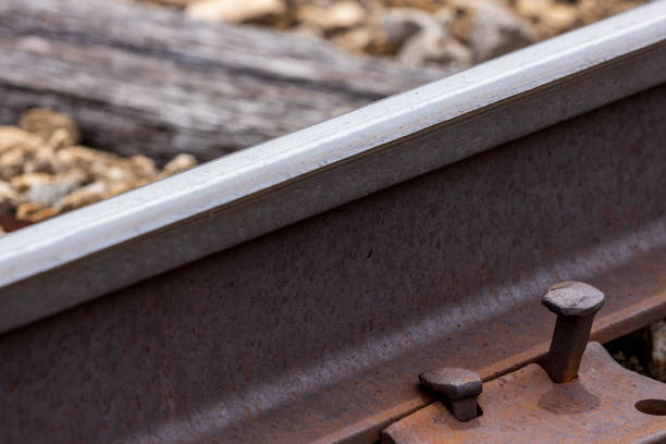 cn ferrocarril clinton il a1r_7885 del este - railroad spikes fotografías e imágenes de stock