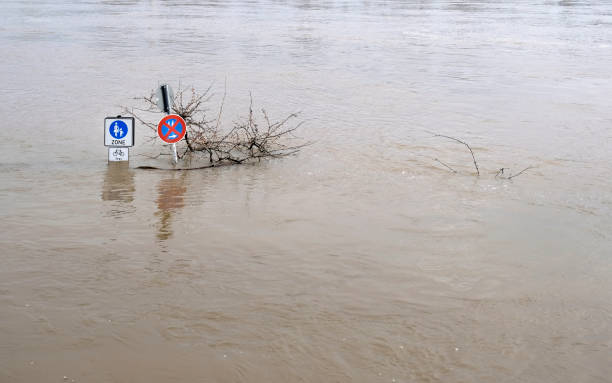 istock Flooded pedestrian zone in Cologne, Germany 1329174421