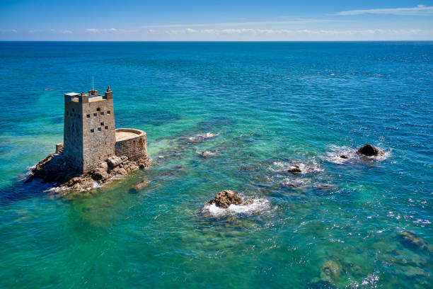 torre seymour, ilhas do canal de jersey - jersey uk nature landscape - fotografias e filmes do acervo