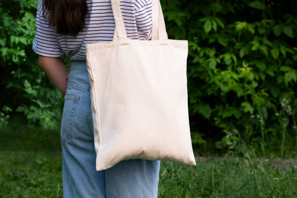 istock Canvas tote bag mockup 1329262698