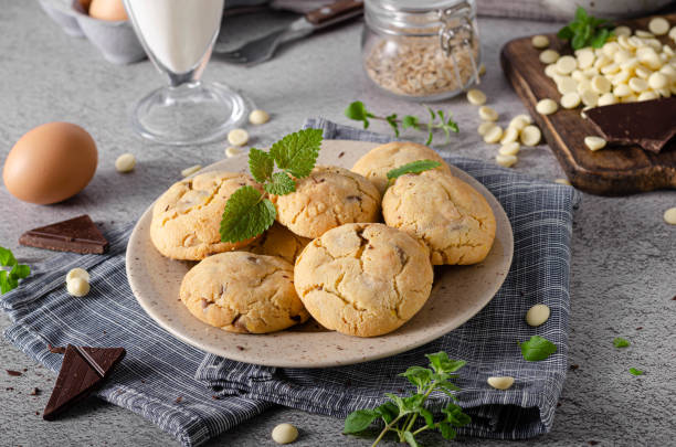 istock Homemade delish chocolate cookies 1329274083