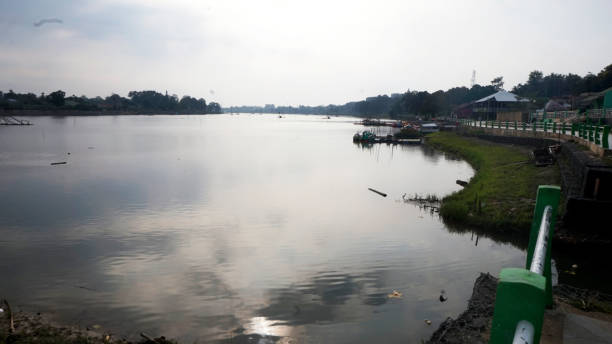 istock morning on the lake 1329293604