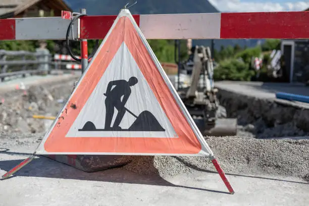 Sign and cordon off a road construction site in Switzerland