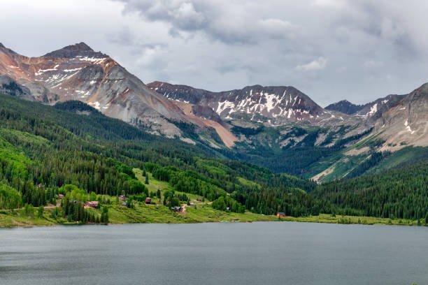 istock Beautiful mountain scenery in the Rocky Mountains 1329388580