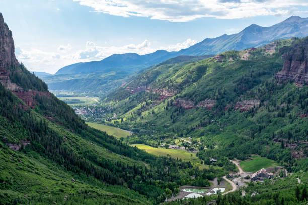 istock Beautiful mountain scenery in the Rocky Mountains 1329389635